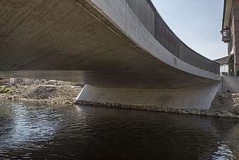 Tiefbaubeton für neue Brücke in Dübendorf